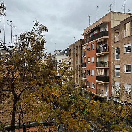 Moderno Cerca Del Centro Y La Playa דירה *